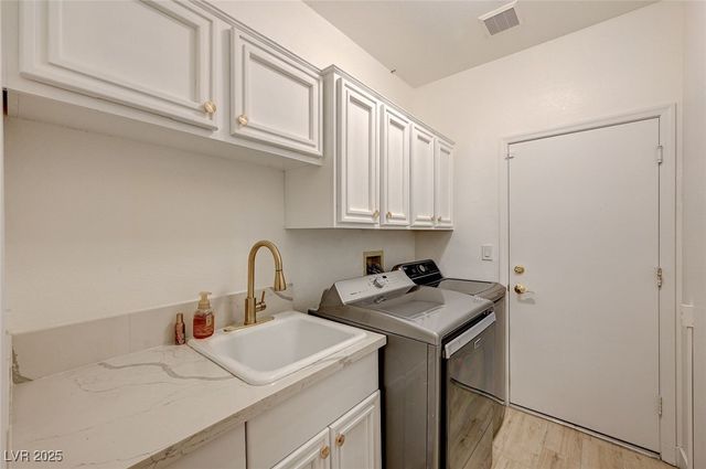 10725 Mission Lakes Avenue, Las Vegas, NV 89134