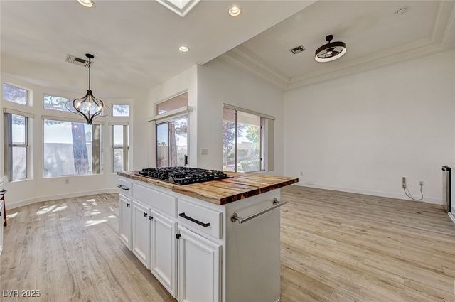 10725 Mission Lakes Avenue, Las Vegas, NV 89134