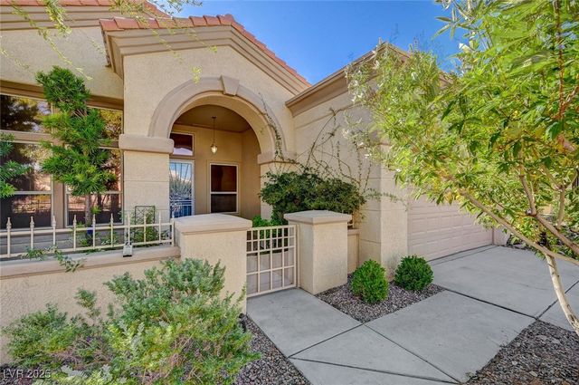 10725 Mission Lakes Avenue, Las Vegas, NV 89134