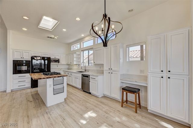 10725 Mission Lakes Avenue, Las Vegas, NV 89134