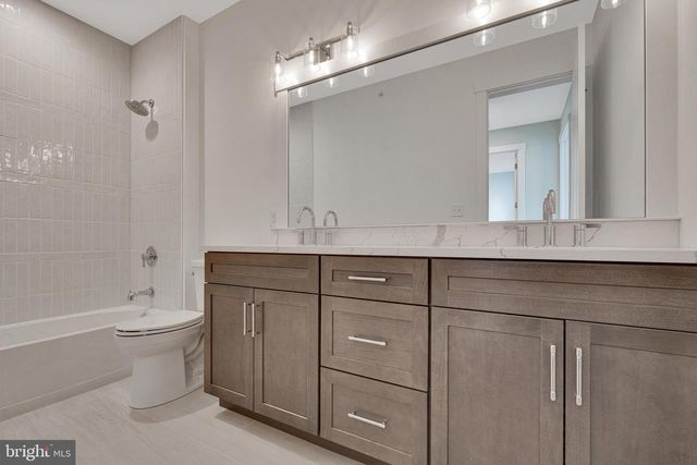 816 BRYCE DR., Horsham, PA 19044