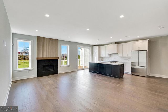 816 BRYCE DR., Horsham, PA 19044