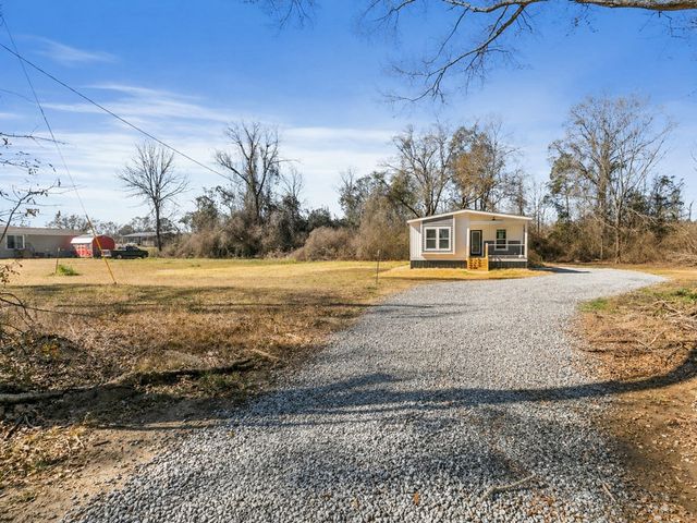 5704 S County Road 49, Slocomb, AL 36375