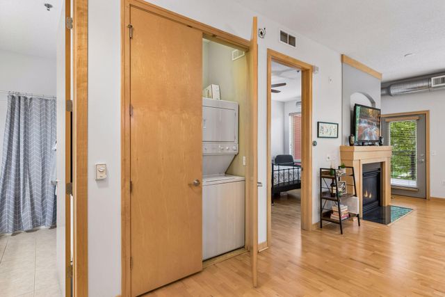 240 Spring Street 203, Saint Paul, MN 55102