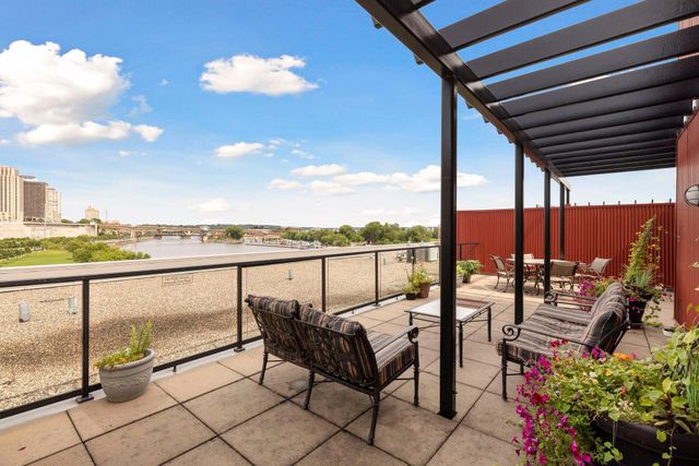 240 Spring Street 203, Saint Paul, MN 55102