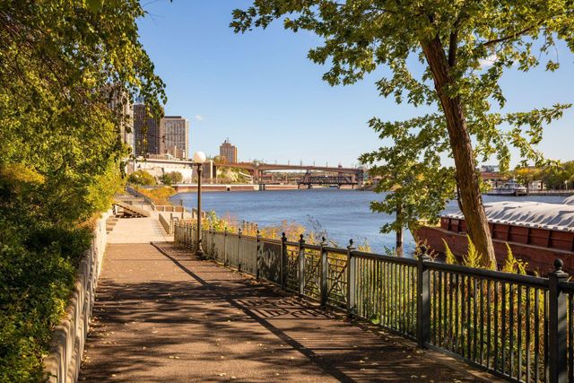 240 Spring Street 203, Saint Paul, MN 55102