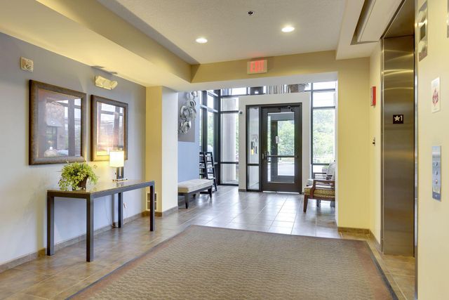 240 Spring Street 203, Saint Paul, MN 55102