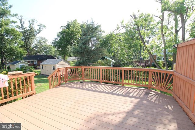 5204 QUEENSBERRY AVE, Springfield, VA 22151