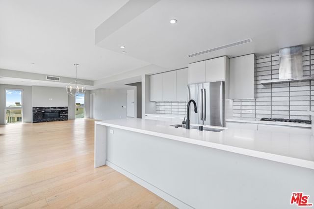 1621 Malcolm Avenue 401, Los Angeles, CA 90024