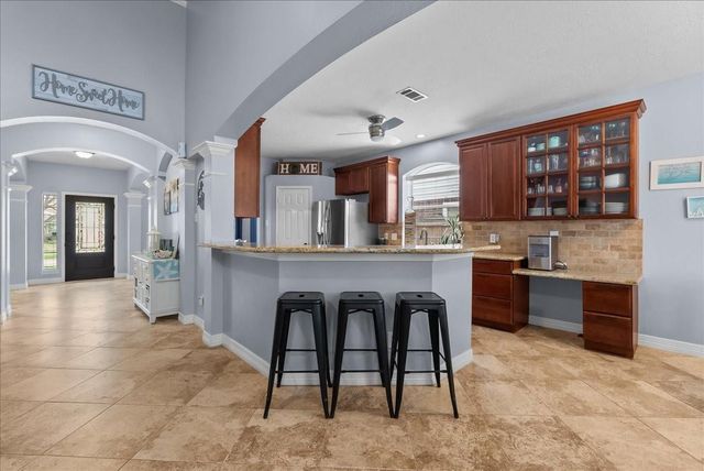 2128 Winding Springs Drive, League City, TX 77573