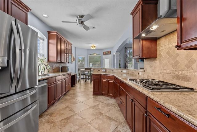 2128 Winding Springs Drive, League City, TX 77573