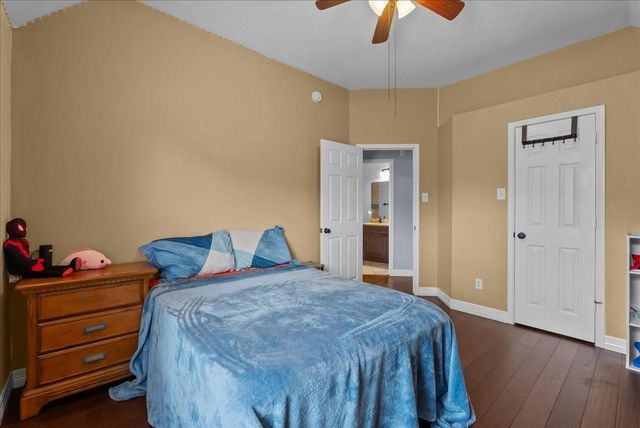 2128 Winding Springs Drive, League City, TX 77573