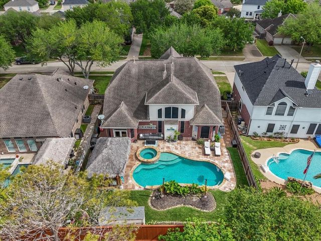 2128 Winding Springs Drive, League City, TX 77573