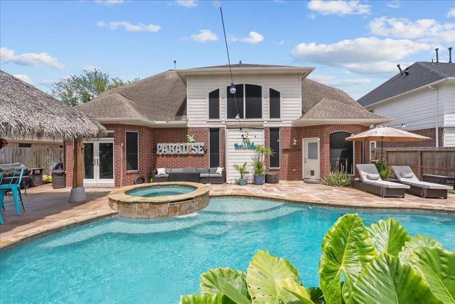 2128 Winding Springs Drive, League City, TX 77573