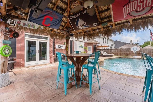 2128 Winding Springs Drive, League City, TX 77573