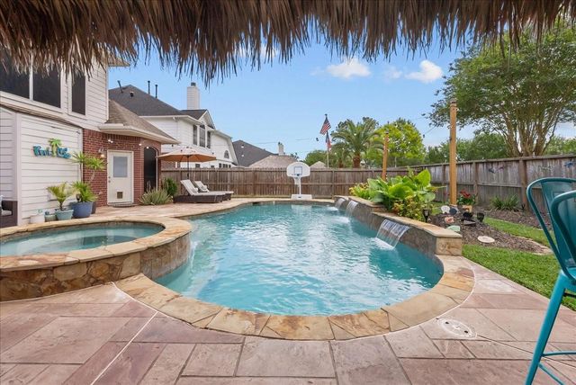 2128 Winding Springs Drive, League City, TX 77573