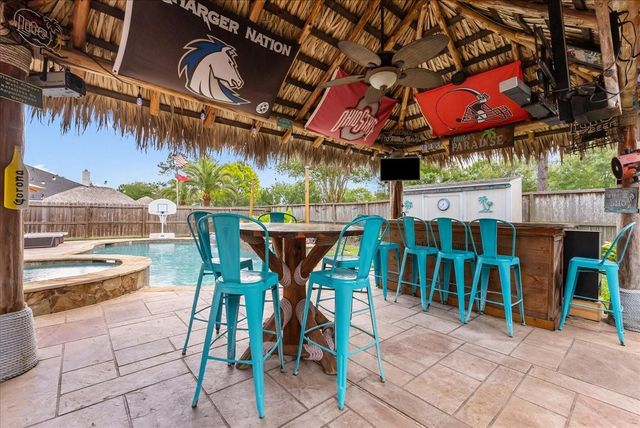 2128 Winding Springs Drive, League City, TX 77573