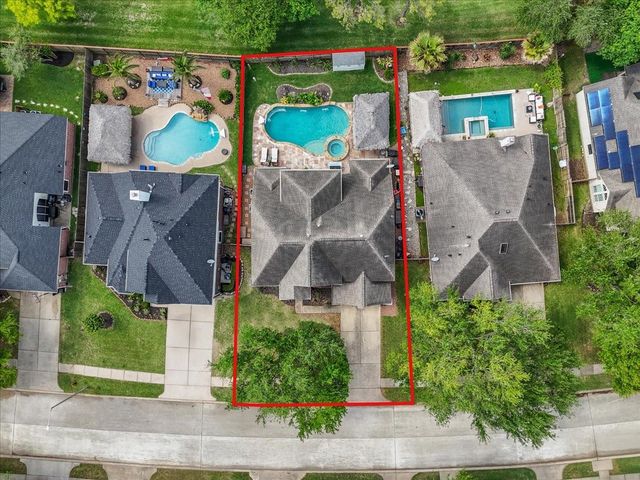 2128 Winding Springs Drive, League City, TX 77573