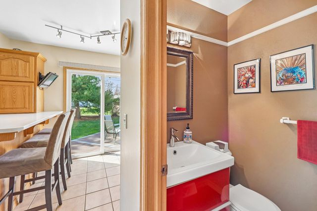2115 Decatur Avenue N, Golden Valley, MN 55427