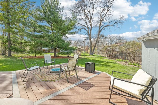 2115 Decatur Avenue N, Golden Valley, MN 55427