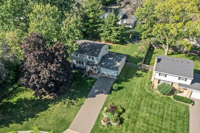 2115 Decatur Avenue N, Golden Valley, MN 55427