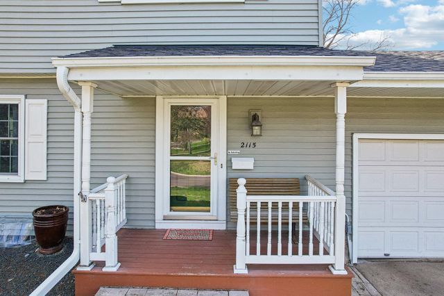2115 Decatur Avenue N, Golden Valley, MN 55427