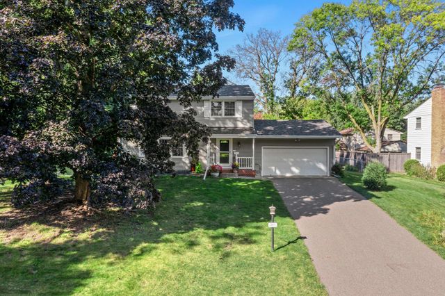 2115 Decatur Avenue N, Golden Valley, MN 55427
