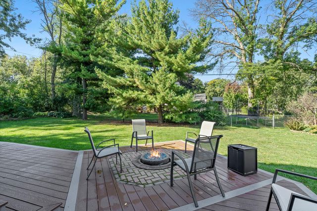 2115 Decatur Avenue N, Golden Valley, MN 55427