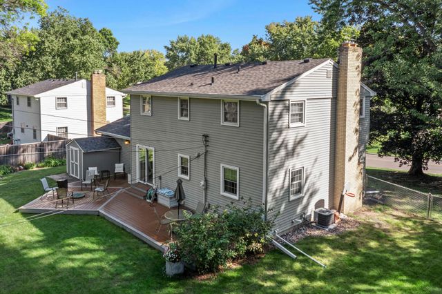 2115 Decatur Avenue N, Golden Valley, MN 55427