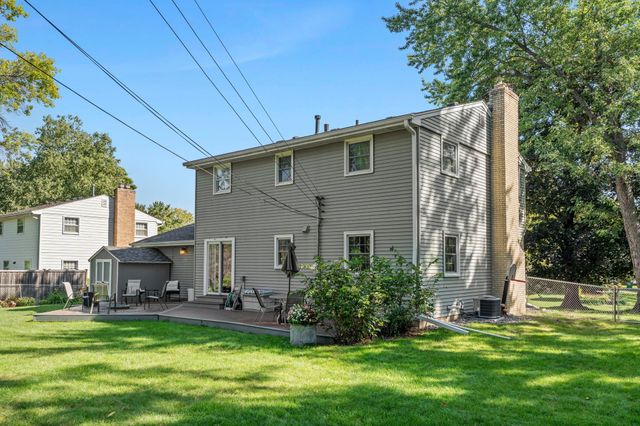 2115 Decatur Avenue N, Golden Valley, MN 55427