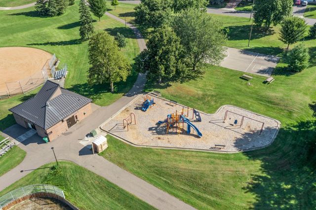 2115 Decatur Avenue N, Golden Valley, MN 55427
