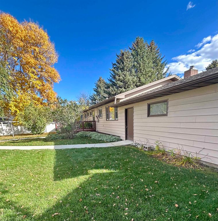 1331 Alpine Ave, Cody, WY 82414 photo 5