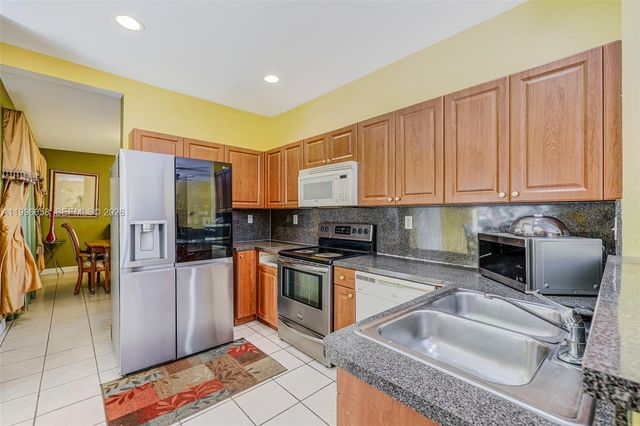 14606 SW 158th Place, Miami, FL 33196