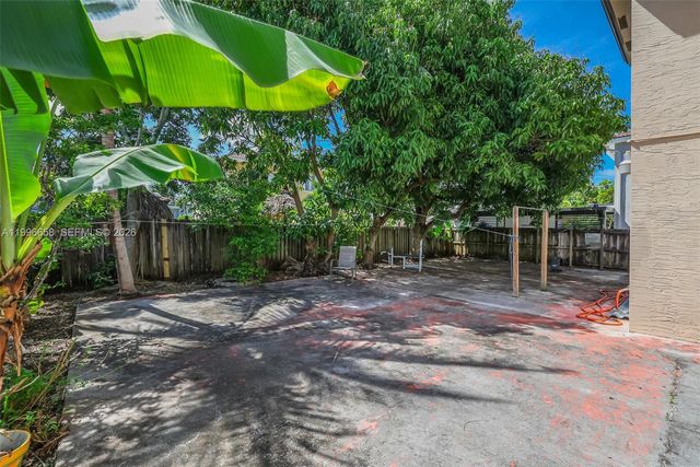 14606 SW 158th Place, Miami, FL 33196