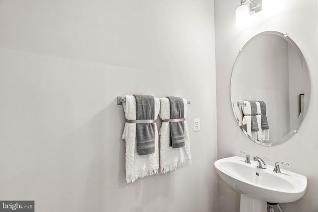 7111 GLADEBROOK RD, Brandywine, MD 20613