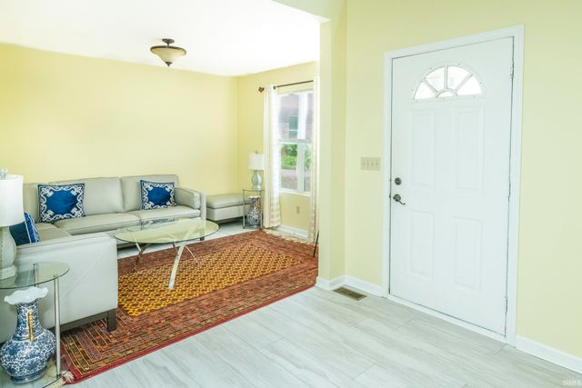 1005 E Erin Court, Bloomington, IN 47401