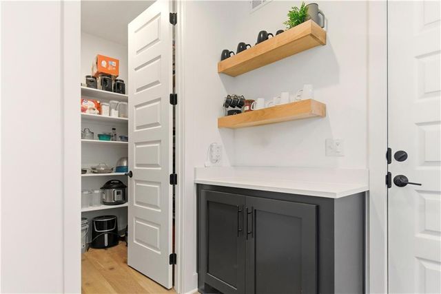 15232 W 171st Terrace, Olathe, KS 66062