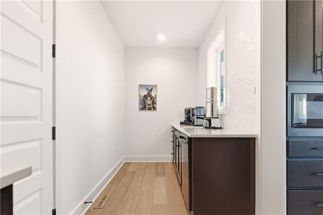 15232 W 171st Terrace, Olathe, KS 66062