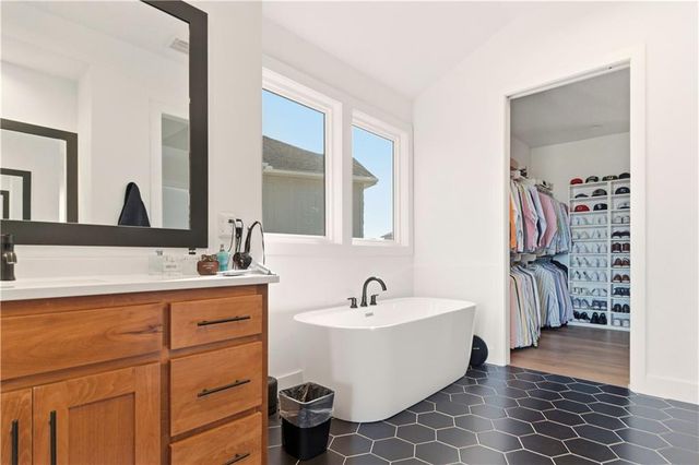 15232 W 171st Terrace, Olathe, KS 66062