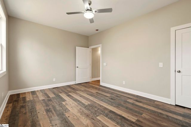 34 3rd Street, Greenville, SC 29611