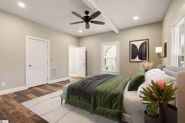 34 3rd Street, Greenville, SC 29611