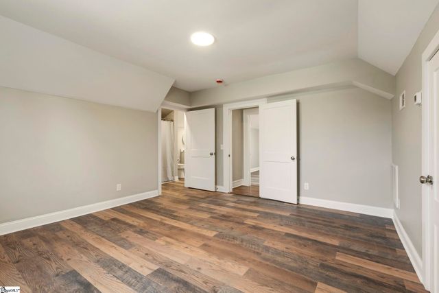 34 3rd Street, Greenville, SC 29611