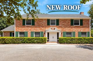 107 CAS HILLS DR, Castle Hills, TX 78213
