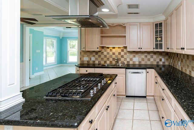 4540 Arrowhead Drive SE, Decatur, AL 35603