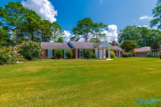 4540 Arrowhead Drive SE, Decatur, AL 35603