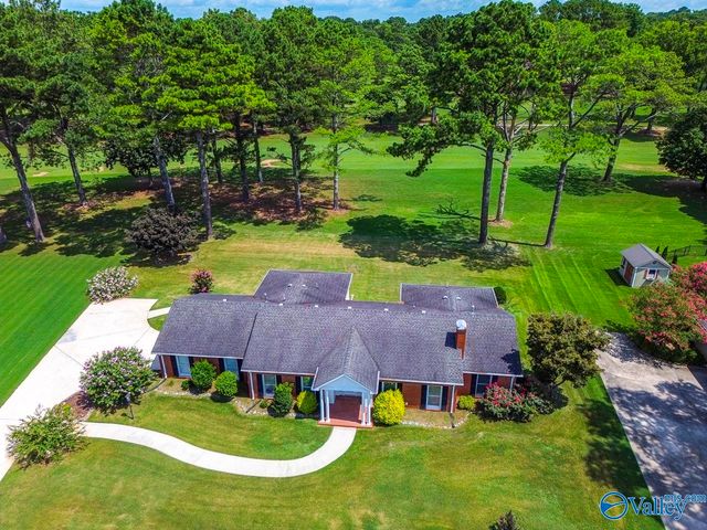 4540 Arrowhead Drive SE, Decatur, AL 35603