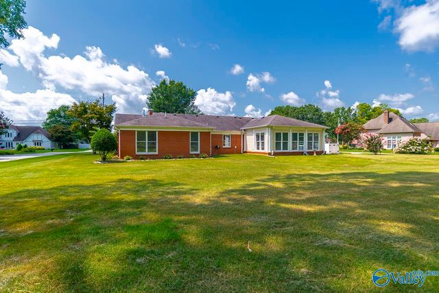 4540 Arrowhead Drive SE, Decatur, AL 35603