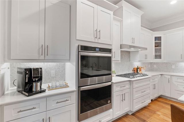 5120 Post Oak Tritt Road NE, Roswell, GA 30075