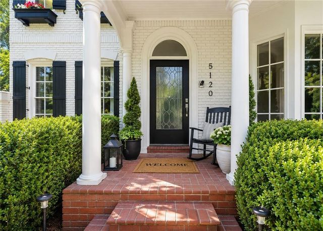 5120 Post Oak Tritt Road NE, Roswell, GA 30075