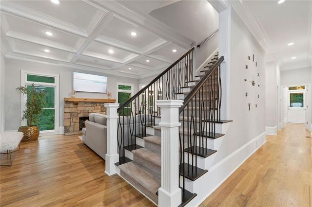 5120 Post Oak Tritt Road NE, Roswell, GA 30075